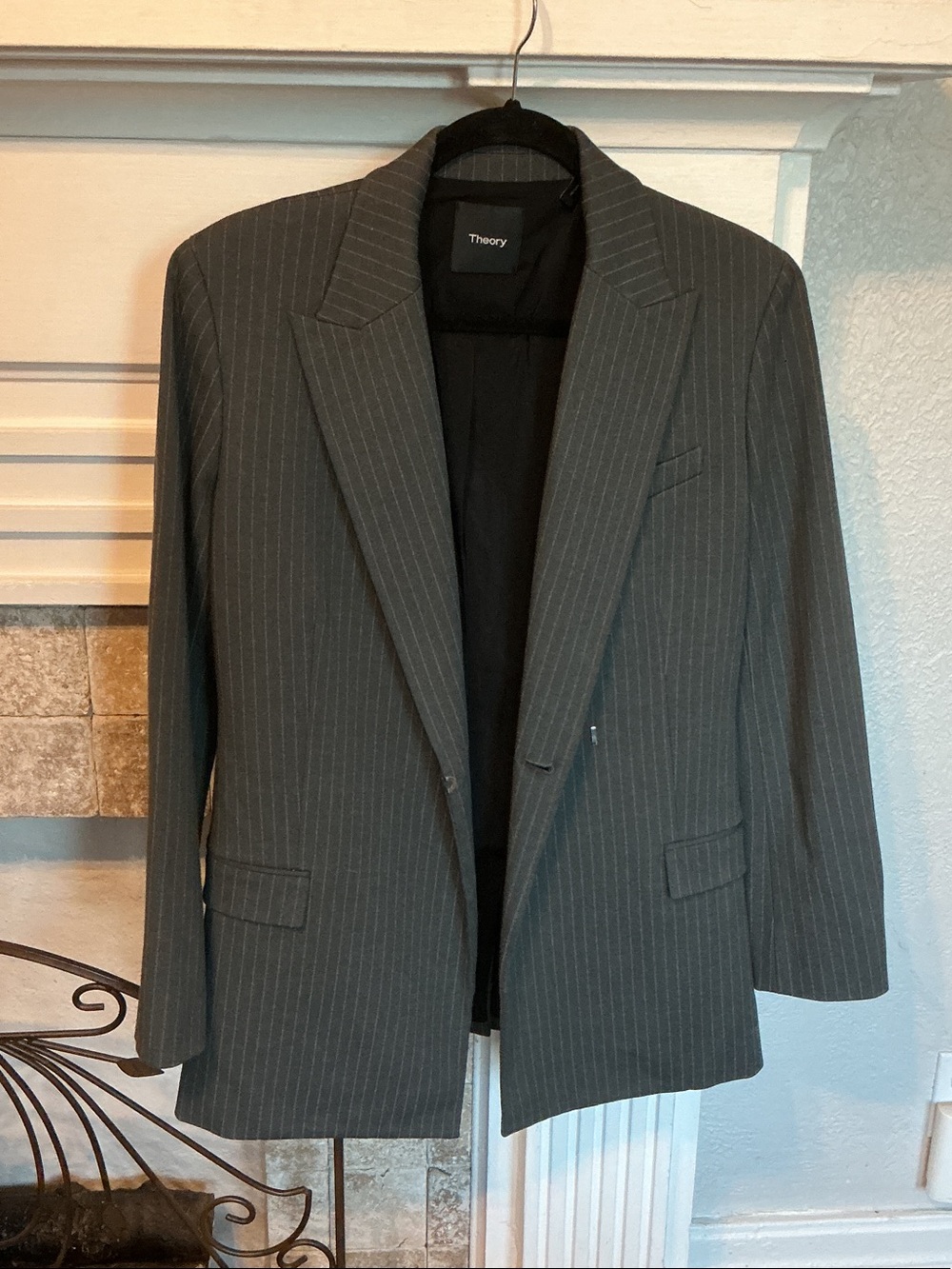 Theory women’s Dark Gray Pinstripe Sport Coat